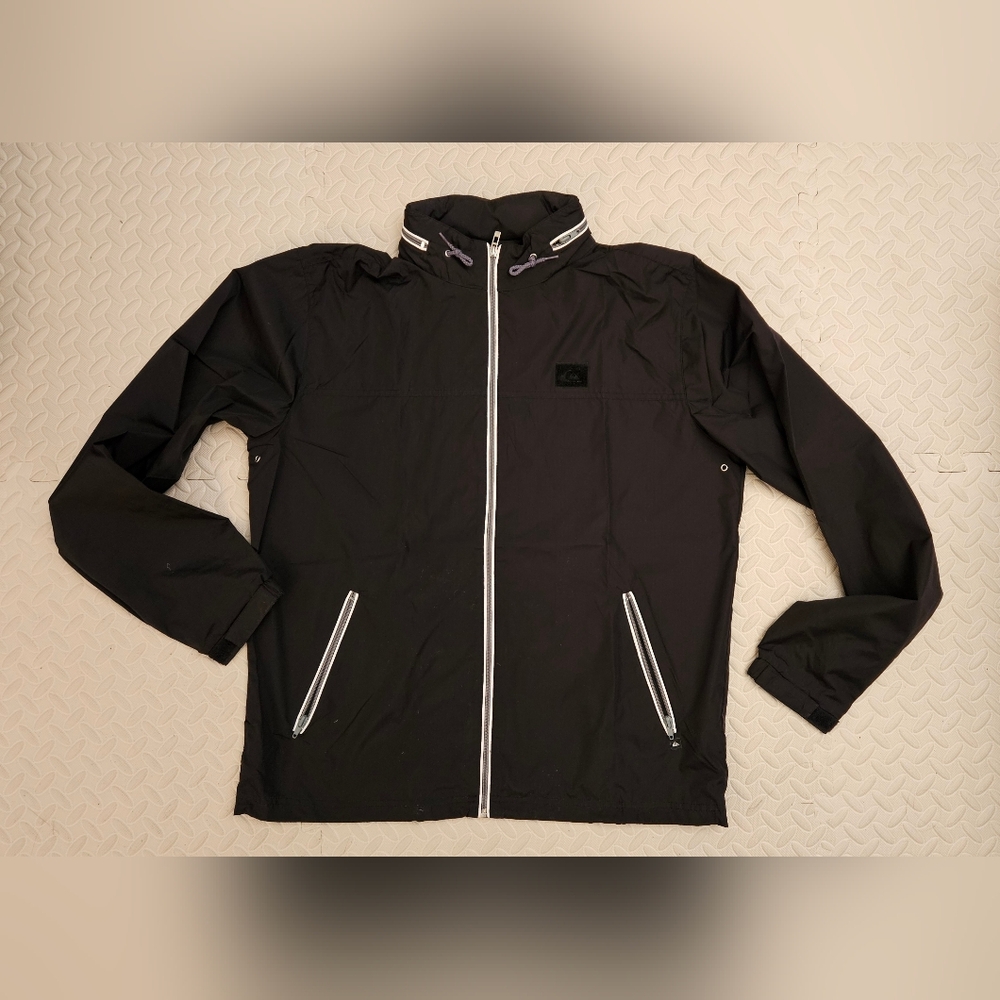 Quiksilver Lightweight Shell (with hidden hood), Mens L (black)